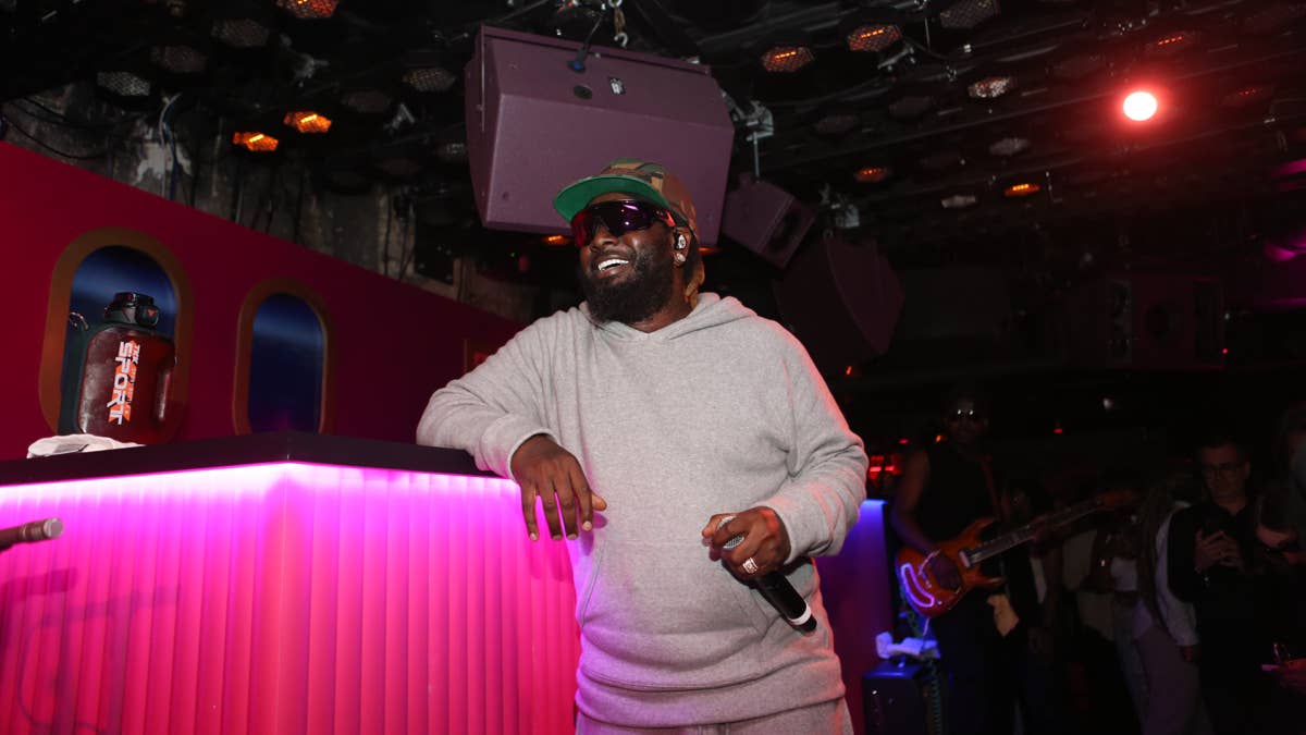 T-Pain performs at the T-Mobile Magenta Sky Lounge in New York City